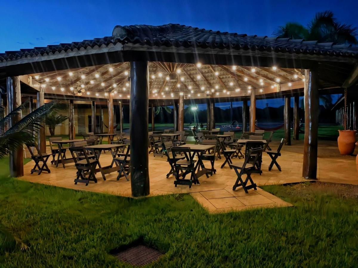 Pousada Haras Santa Rita Poconé Buitenkant foto